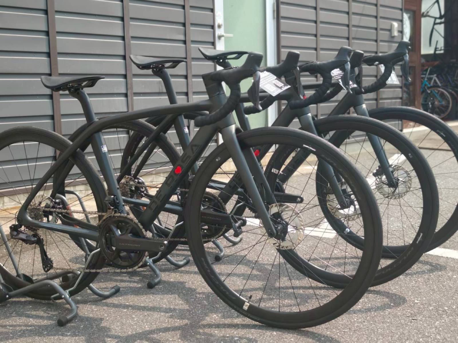 【開催レポート】De Rosa & ホイール大試乗会、ステルスのDe Rosaとエアロホイールで賑わった3日間