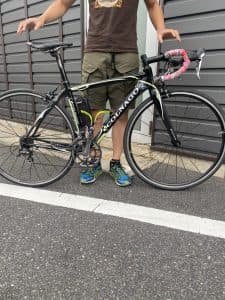 ロードバイク全体にガタが来ていないか確認