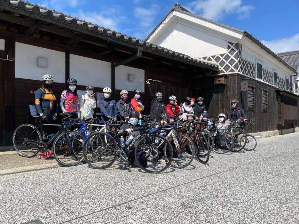 いかしの舎喫茶まで記念撮影