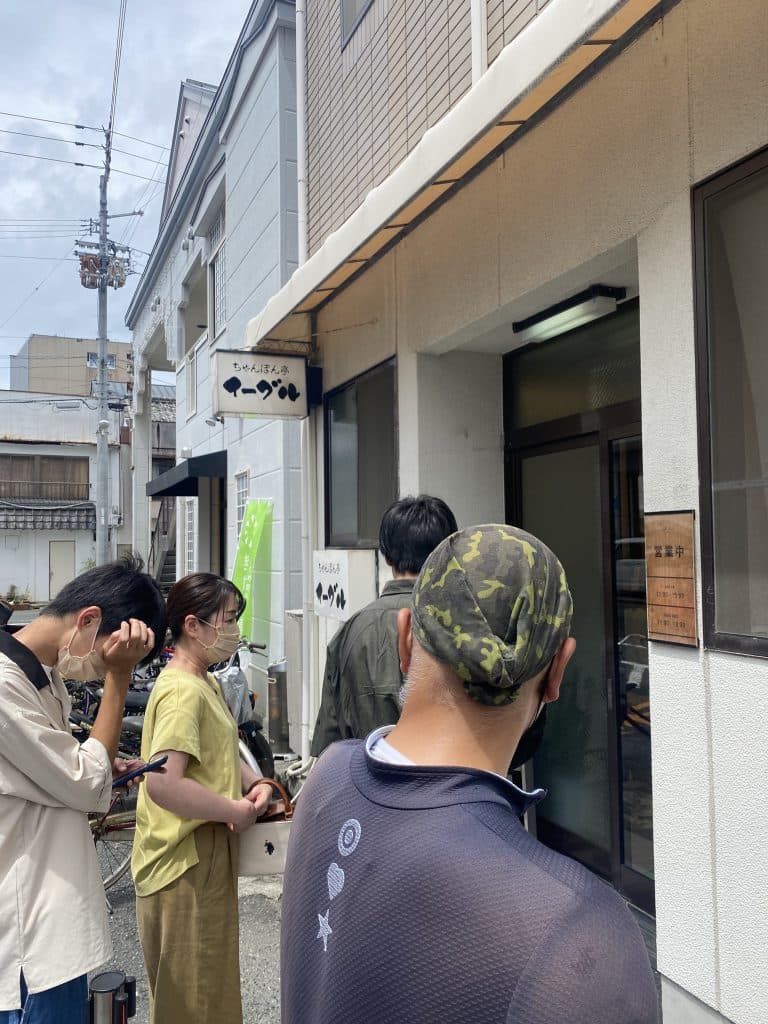 ちゃんぽん亭 イーグルの行列