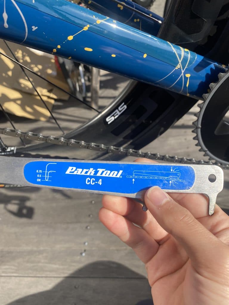 チェーンの摩耗チェックの器具