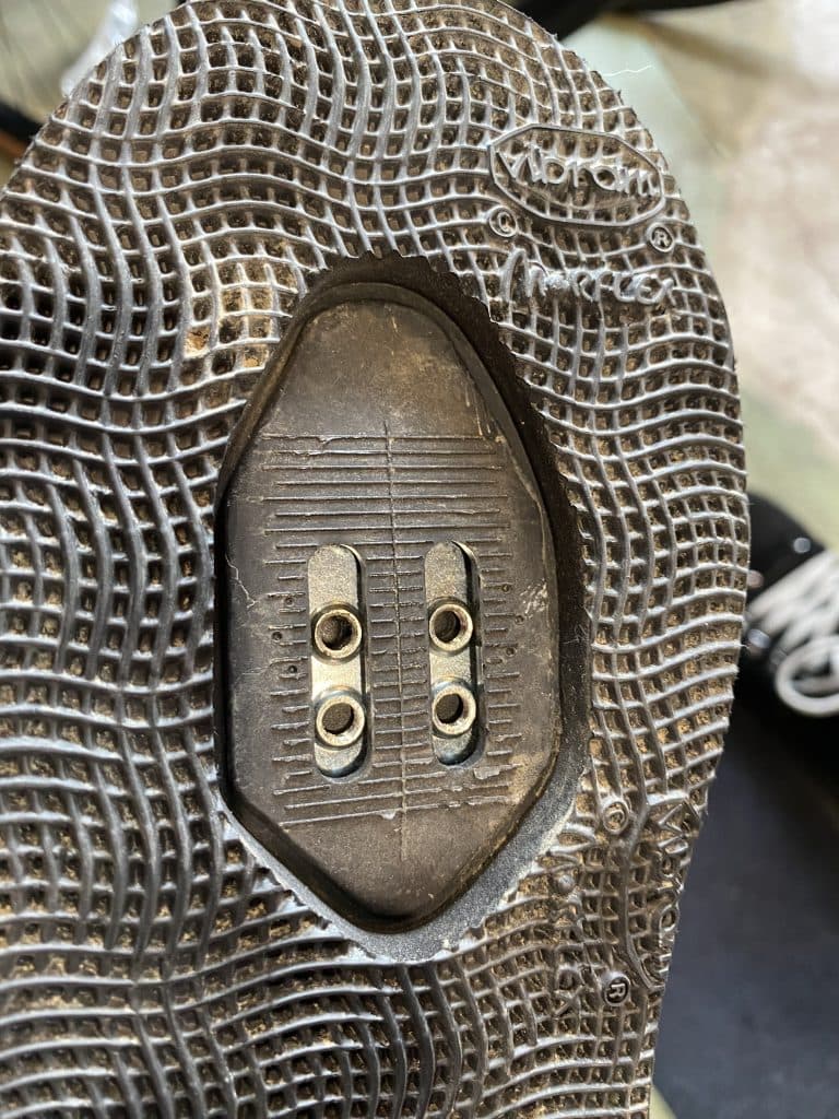 4つ穴
