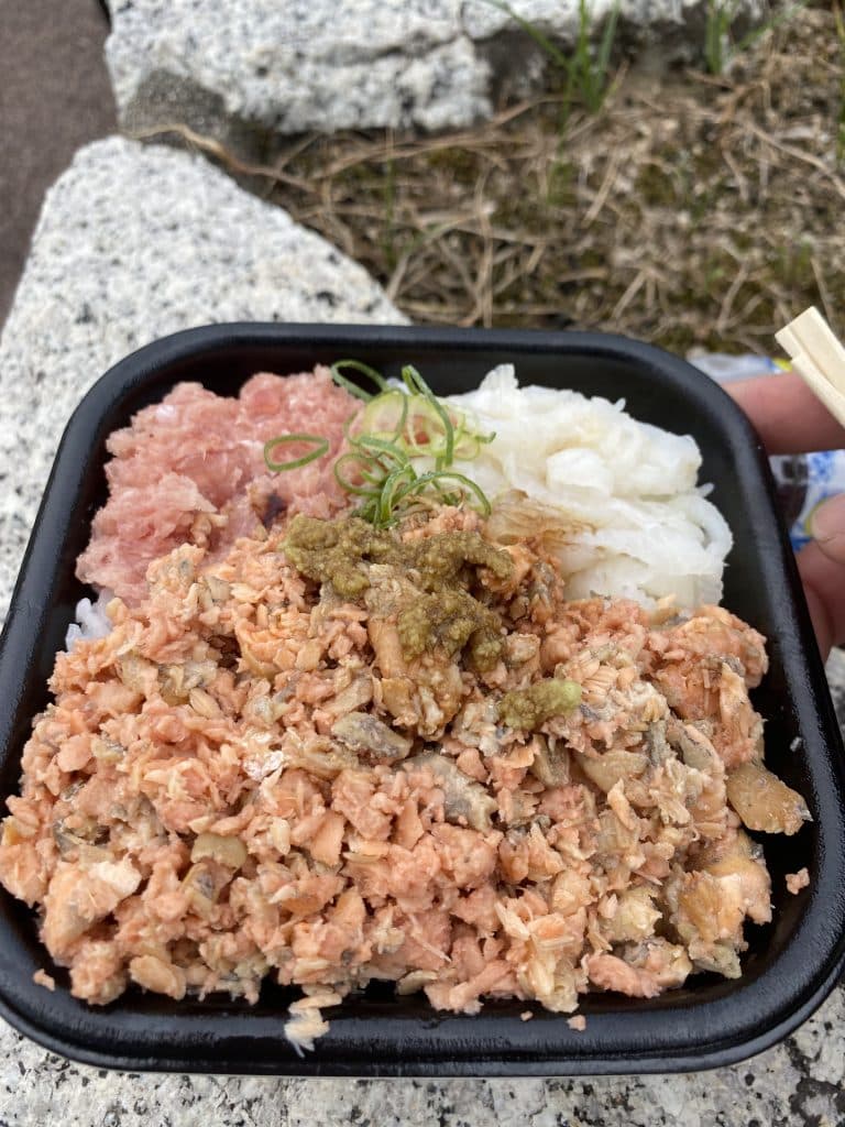 海鮮DON 丼丸の丼